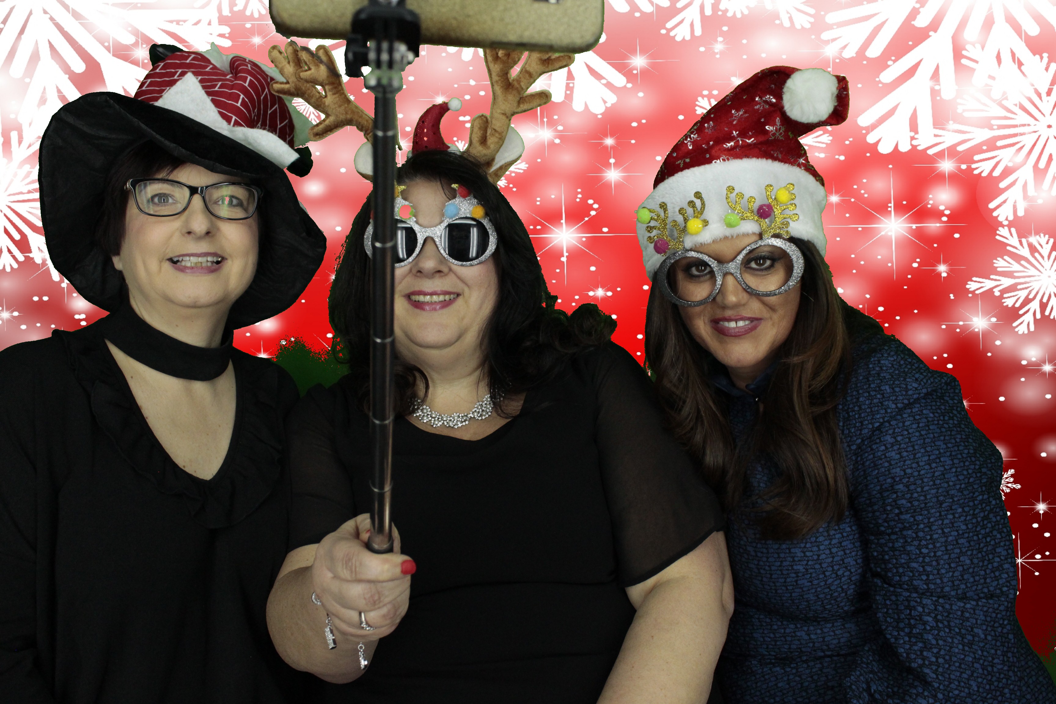 Silvermere Christmas Party | View more photos from the event at gallery.myphotoboothexperience.co.uk/u/MyPhotoBoothExperienceLtd/Silvermere-Christmas-Party-3